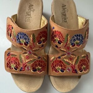 Alegria Women's Floral Embroidered Tan Sandals EU 38 US 8-8.5